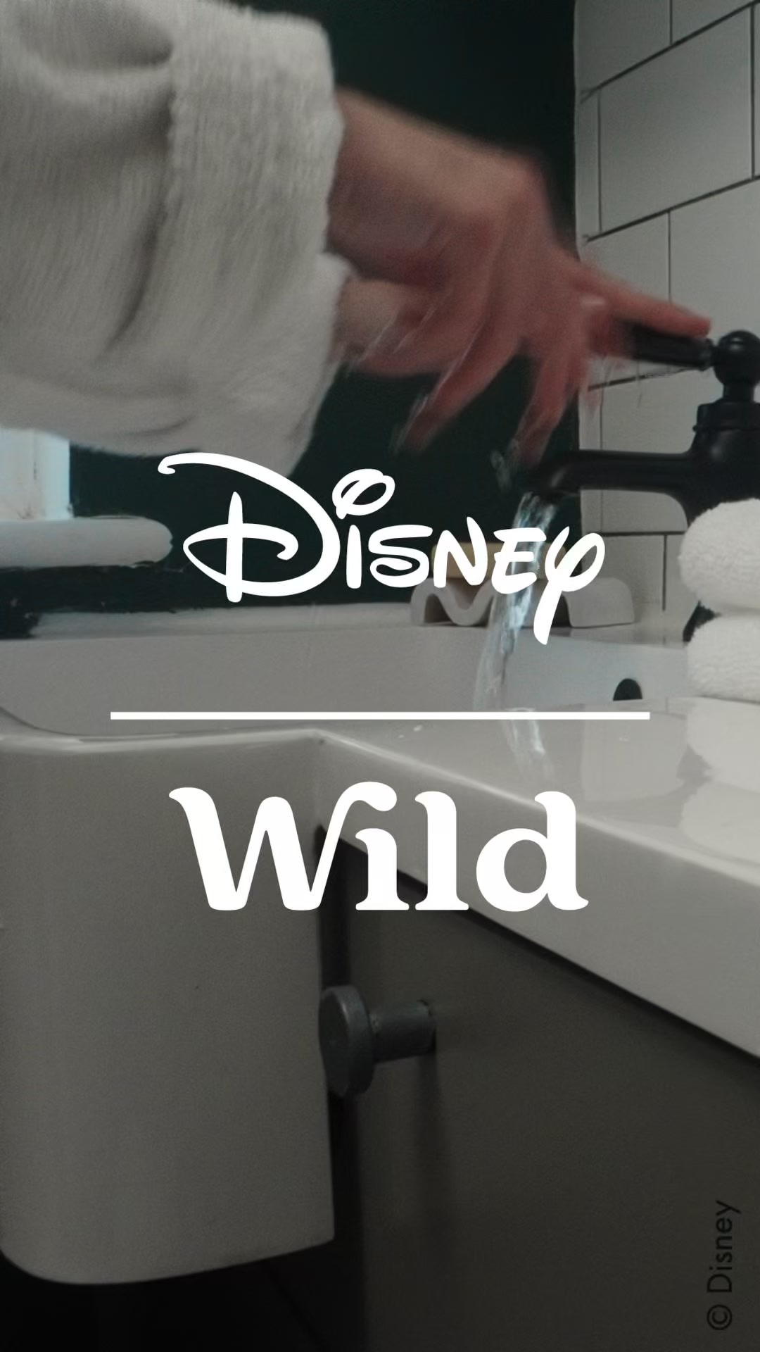 Bring Hawaiian sunshine to your routine! ☀️ Our cute Disney Stitch deo case & tropical scent keep you fresh all day long. Rated best natural deodorant by Which?🥥