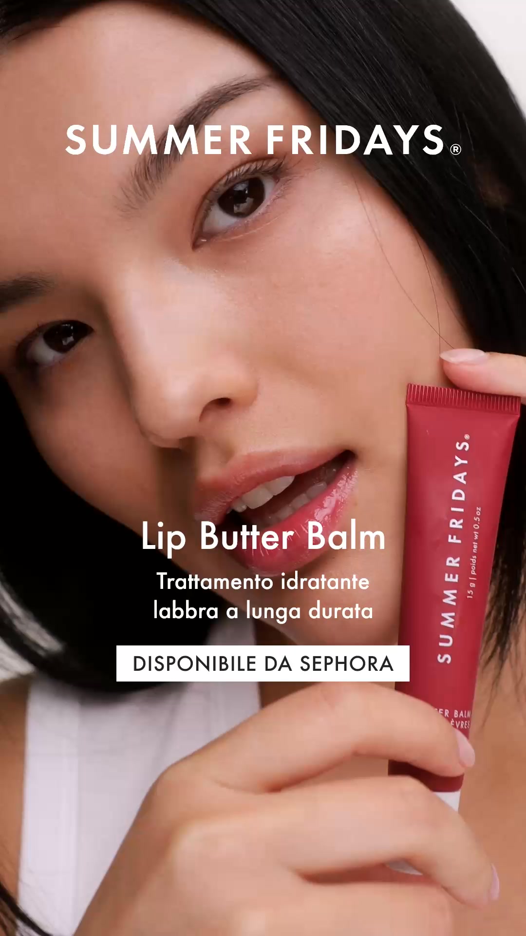 Scopri il nostro Lip Butter Balm. Amato per la sua texture burrosa, la sua idratazione profonda e il suo delizioso tocco di dolcezza. Disponibile esclusivamente da Sephora.